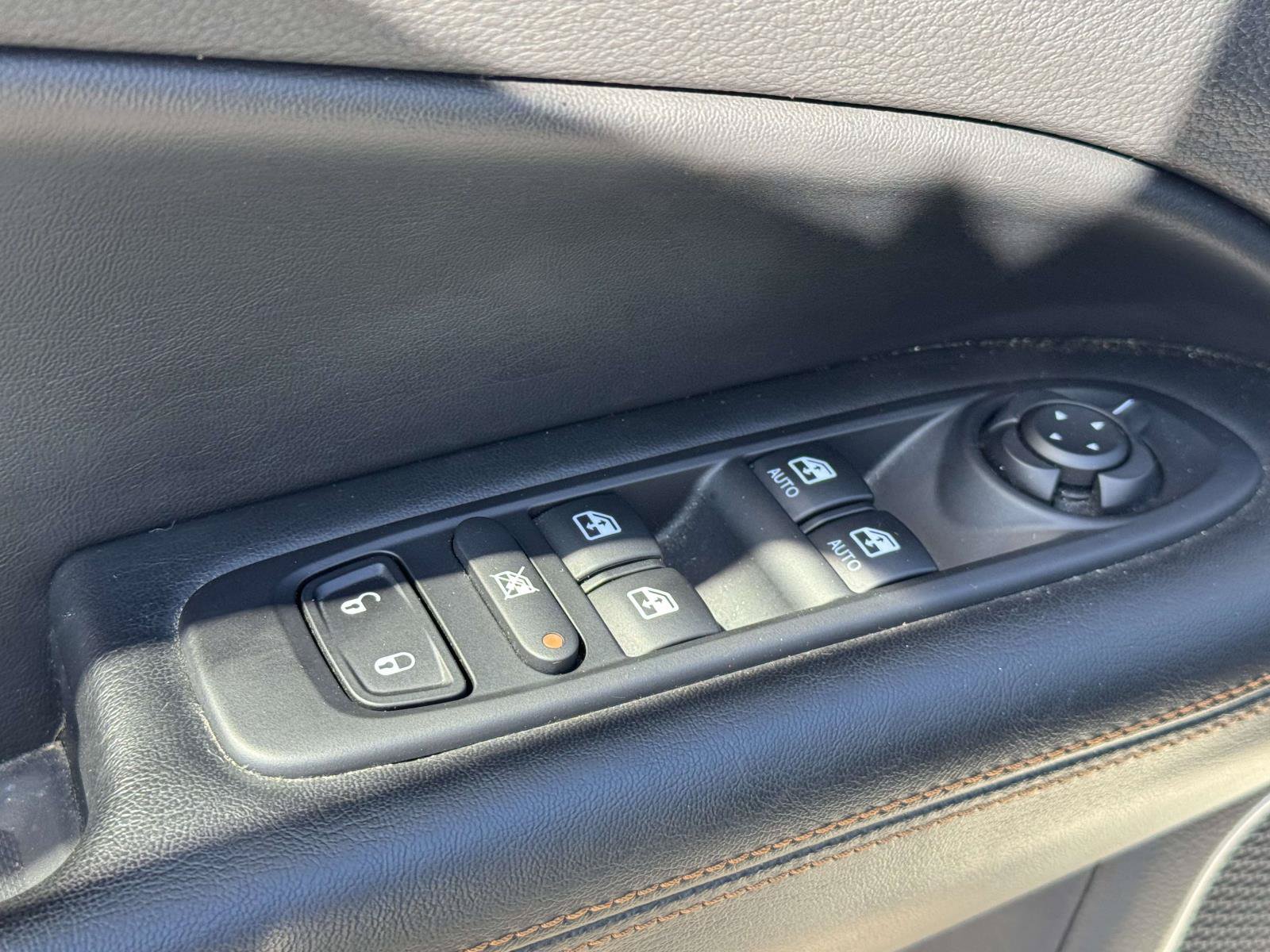 Used 2021 Jeep Compass Limited w/ Sun and Sound Group AWD/4WD image 30