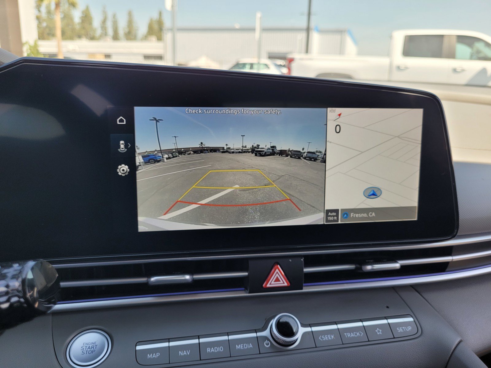 Used 2025 Hyundai Elantra SEL FWD image 17