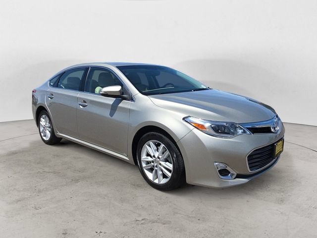 Used 2015 Toyota Avalon XLE Premium FWD image 7
