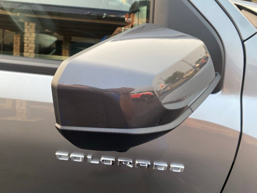 Used 2024 Chevrolet Colorado LT w/ LT Convenience Package III AWD/4WD image 13