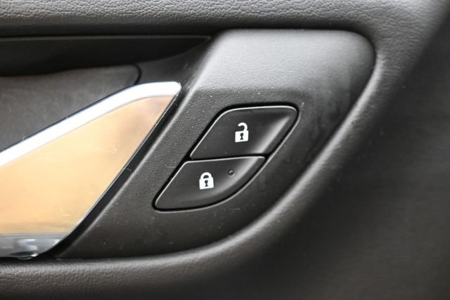 Used 2023 GMC Yukon Denali AWD/4WD image 17