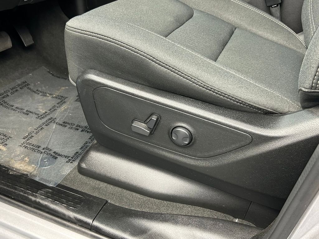 Used 2023 RAM 1500 Big Horn RWD image 16