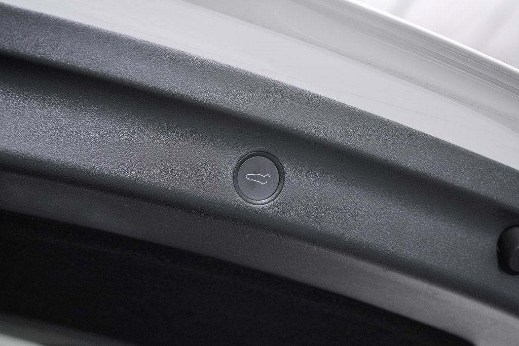 Used 2020 Tesla Model Y Performance image 57