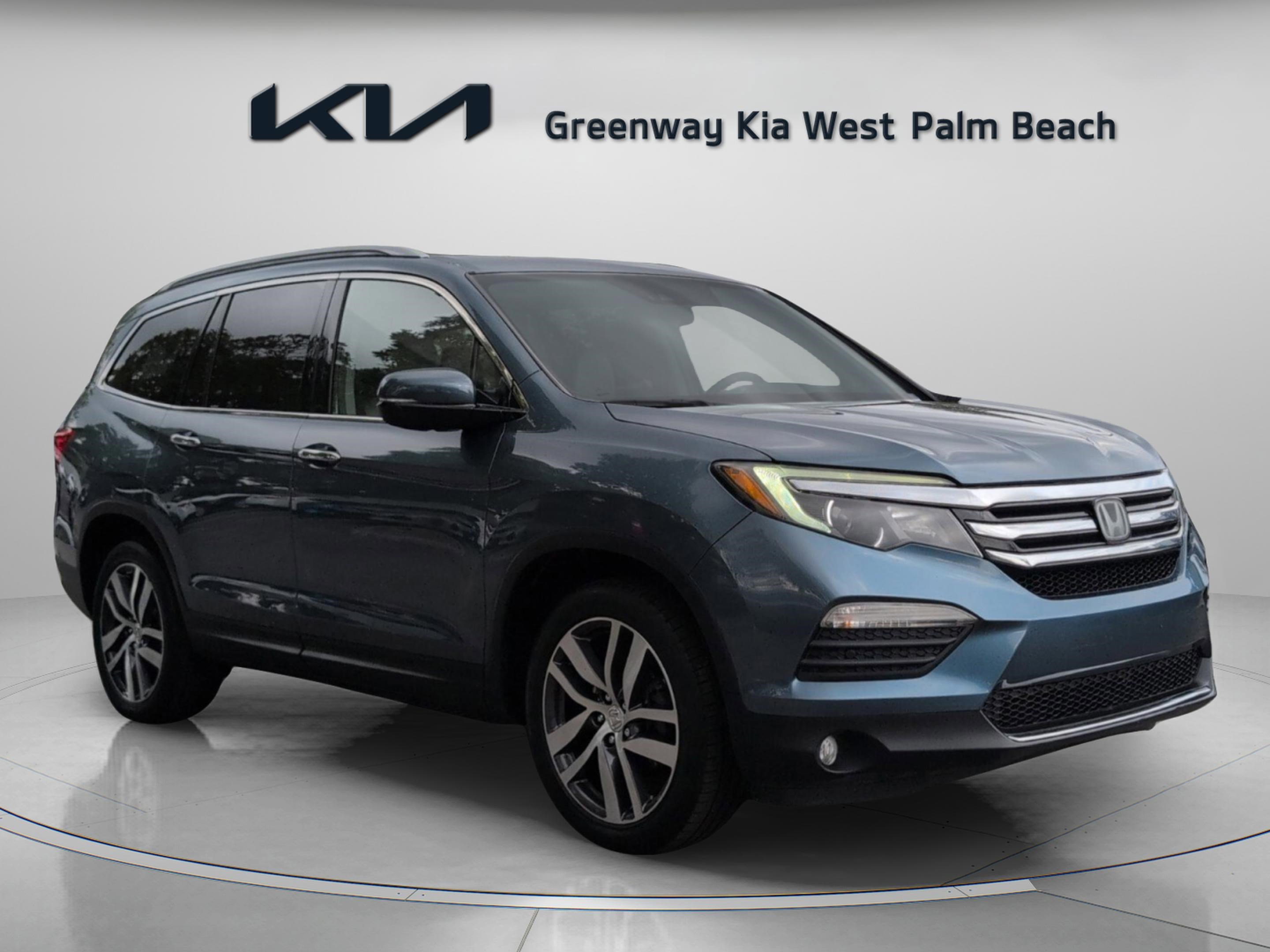 Used 2018 Honda Pilot Elite image 1