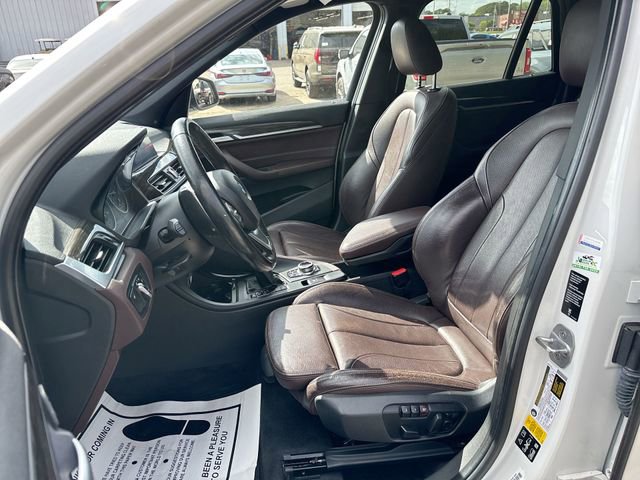Used 2018 BMW X1 xDrive28i image 17