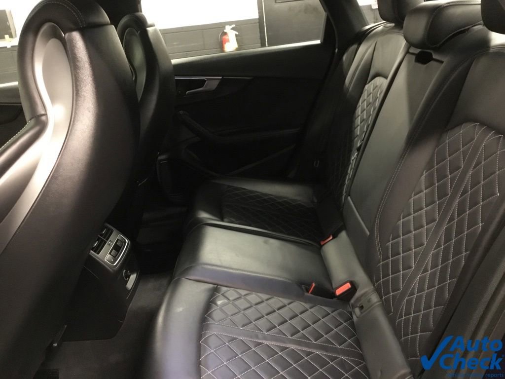 Used 2018 Audi S4 Prestige w/ Prestige Package image 28
