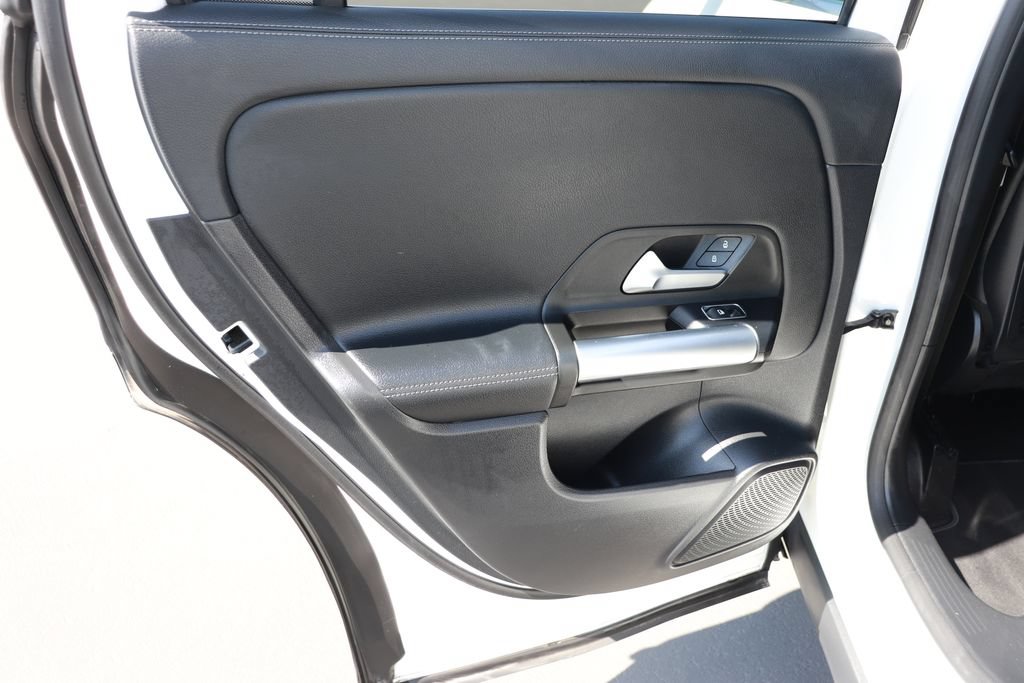 Used 2025 Mercedes-Benz GLA 250 image 13