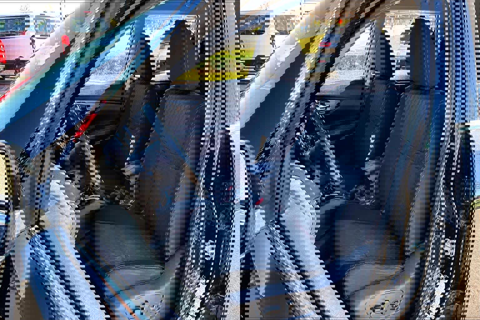 Used 2018 Nissan Rogue SV image 8