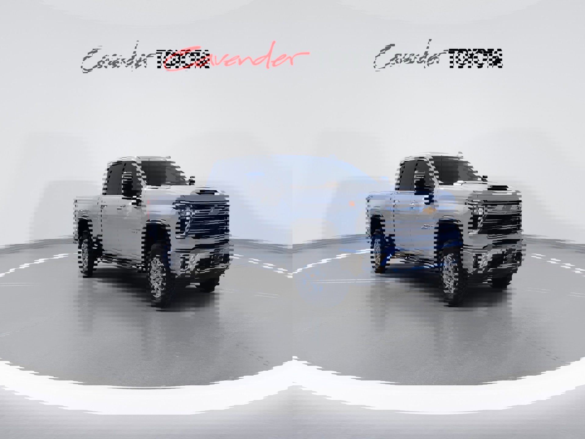 Used 2025 Chevrolet Silverado 2500 LTZ w/ LTZ Convenience Package image 2