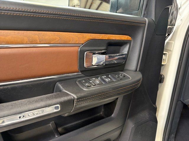Used 2017 RAM 3500 Laramie Longhorn AWD/4WD image 17