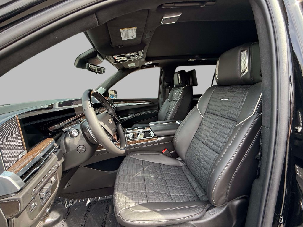 Certified 2025 Cadillac Escalade ESV Premium Luxury Platinum AWD/4WD image 2