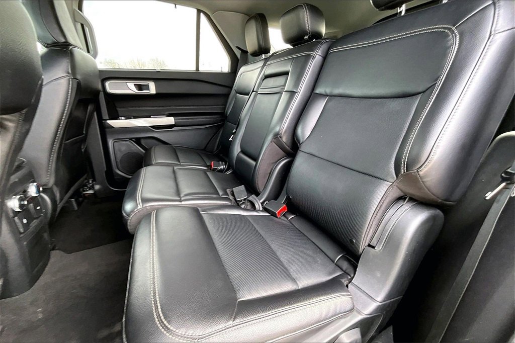 Used 2023 Ford Explorer Limited image 24
