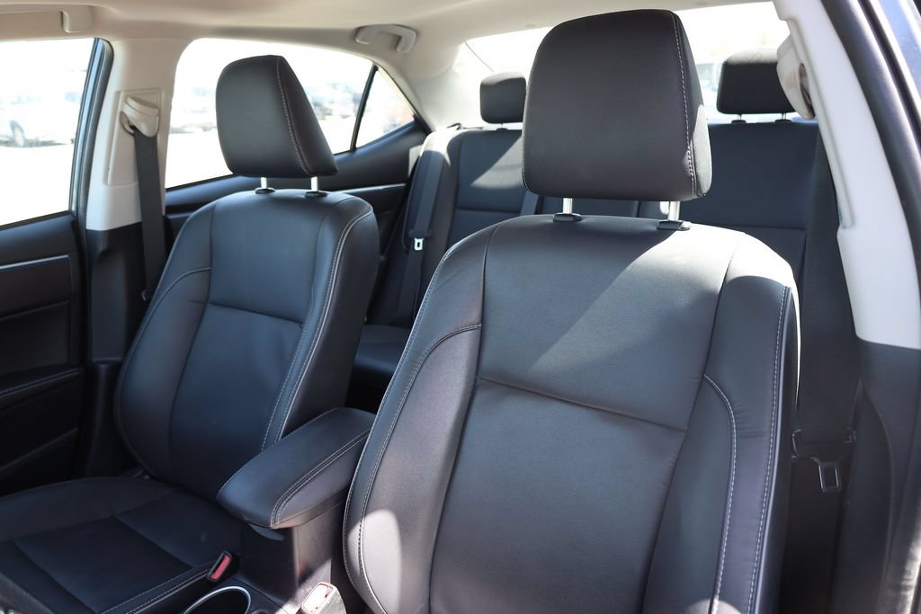 Used 2014 Toyota Corolla LE Premium w/ Driver Convenience Package FWD image 16