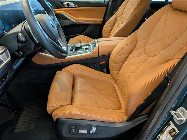 Used 2025 BMW X5 xDrive40i w/ Premium Package image 17