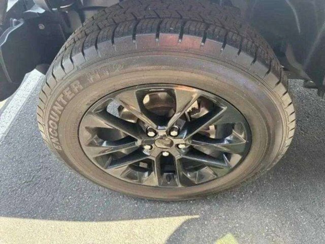 Used 2021 Jeep Wrangler Unlimited Sahara w/ Safety Group image 12