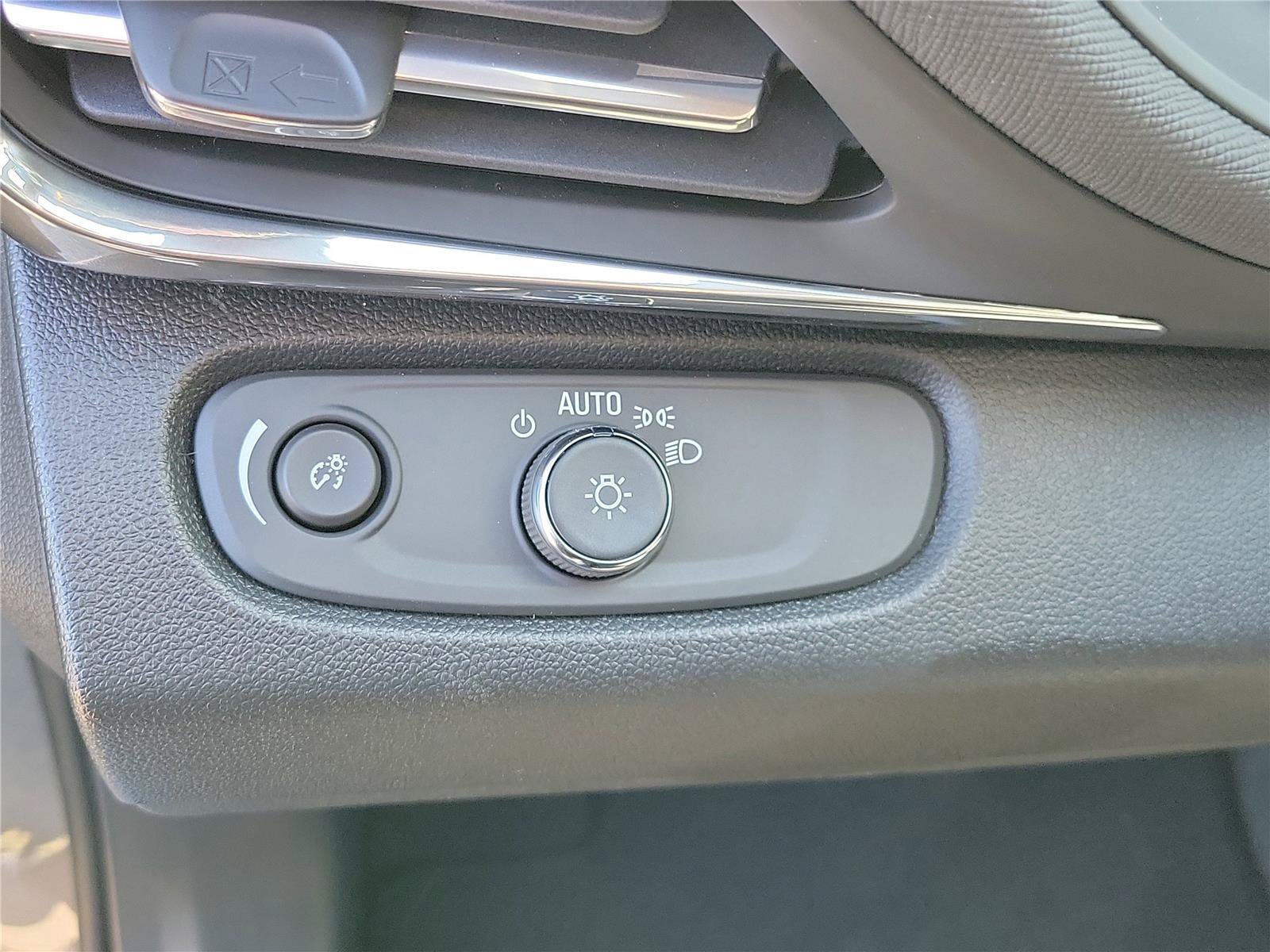 New 2026 Buick Envista Sport Touring w/ Convenience I Package FWD image 21