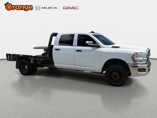 Used 2022 RAM 3500 Tradesman w/ Chrome Appearance Group AWD/4WD image 2
