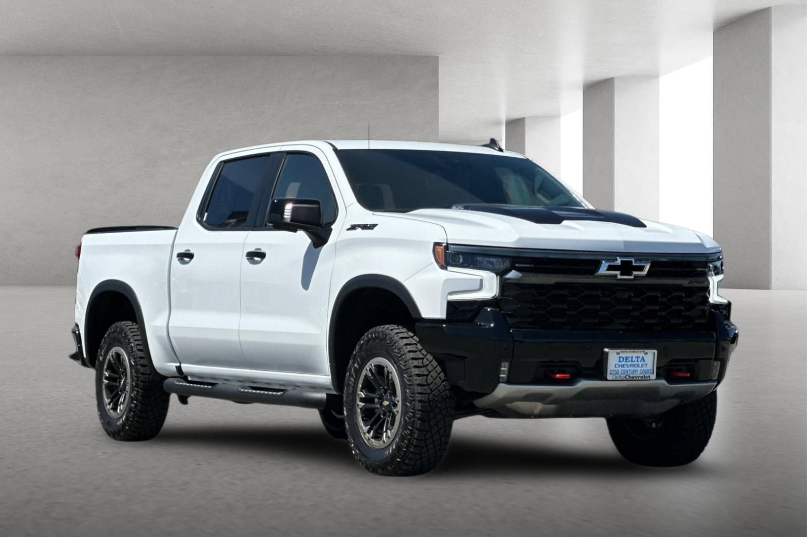New 2026 Chevrolet Silverado 1500 ZR2 w/ LPO, Dark Essentials Package