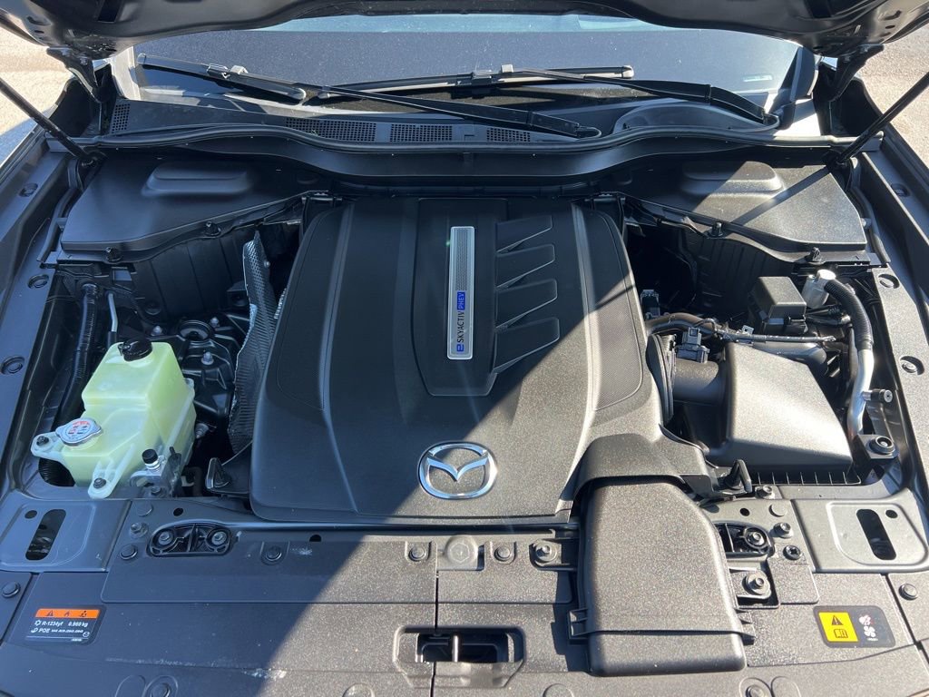 Used 2024 MAZDA CX-90 Plug-In Hybrid w/ Premium Pkg image 12