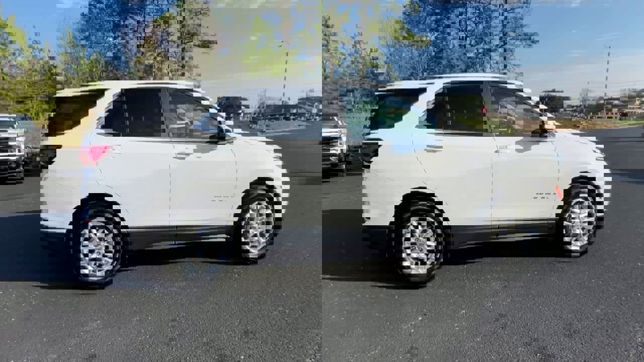 Used 2024 Chevrolet Equinox LT image 9