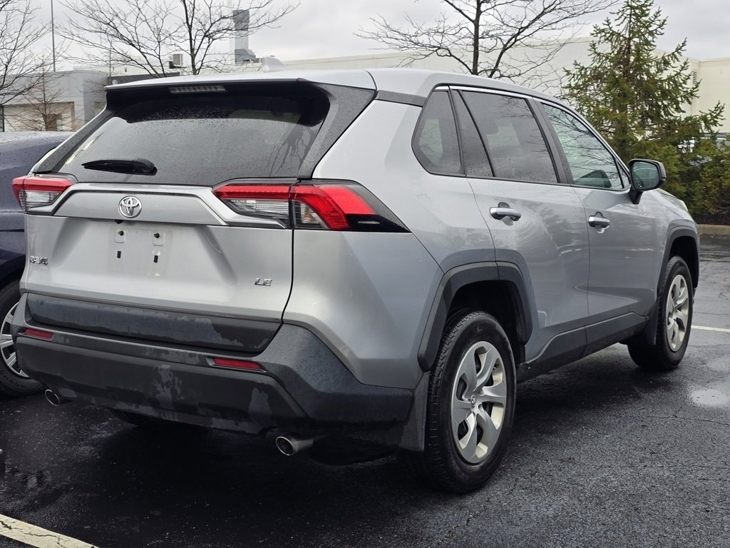 Used 2023 Toyota RAV4 LE image 7