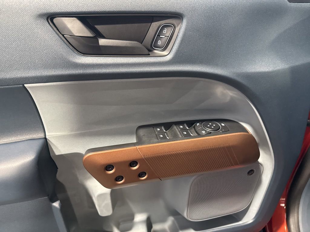 Used 2022 Ford Maverick Lariat image 31