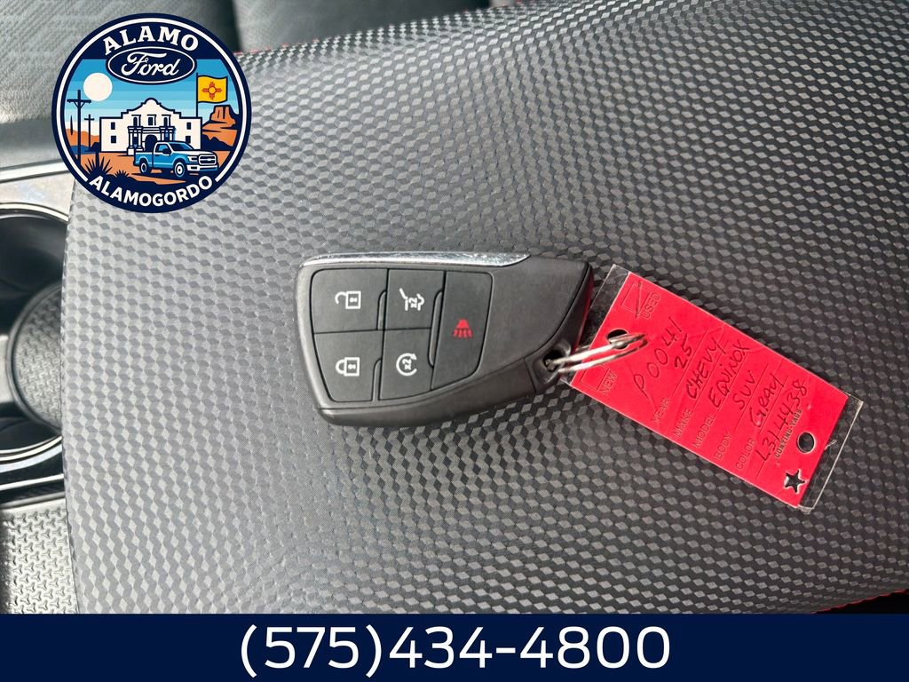 Used 2025 Chevrolet Equinox RS AWD/4WD image 28
