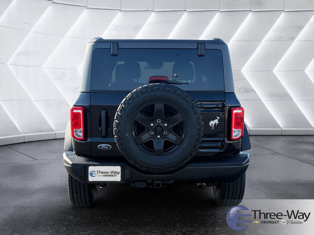 Used 2023 Ford Bronco Black Diamond AWD/4WD image 4