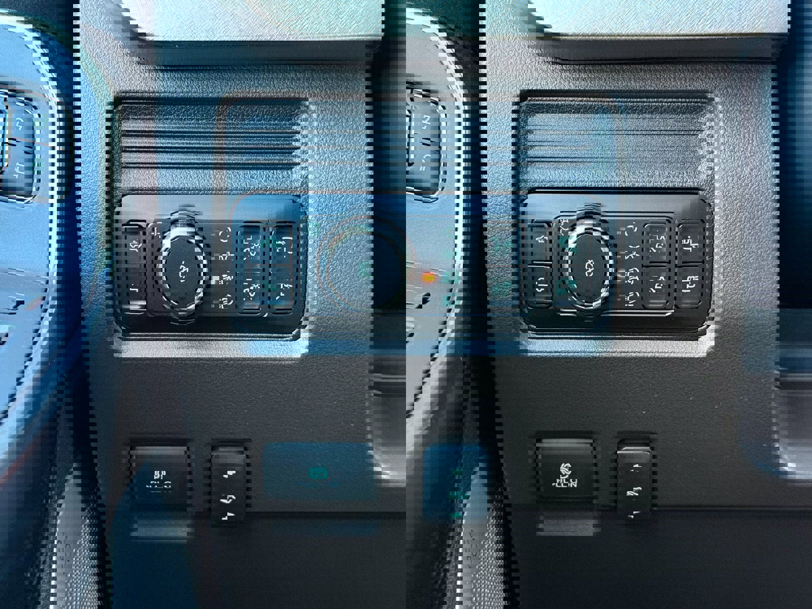 New 2026 Ford F350 King Ranch w/ Chrome Package image 55