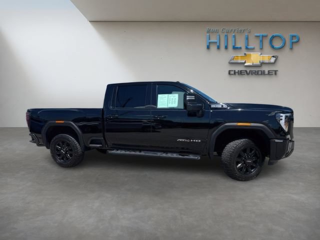 Used 2024 GMC Sierra 2500 AT4 w/ AT4 Preferred Package AWD/4WD image 3
