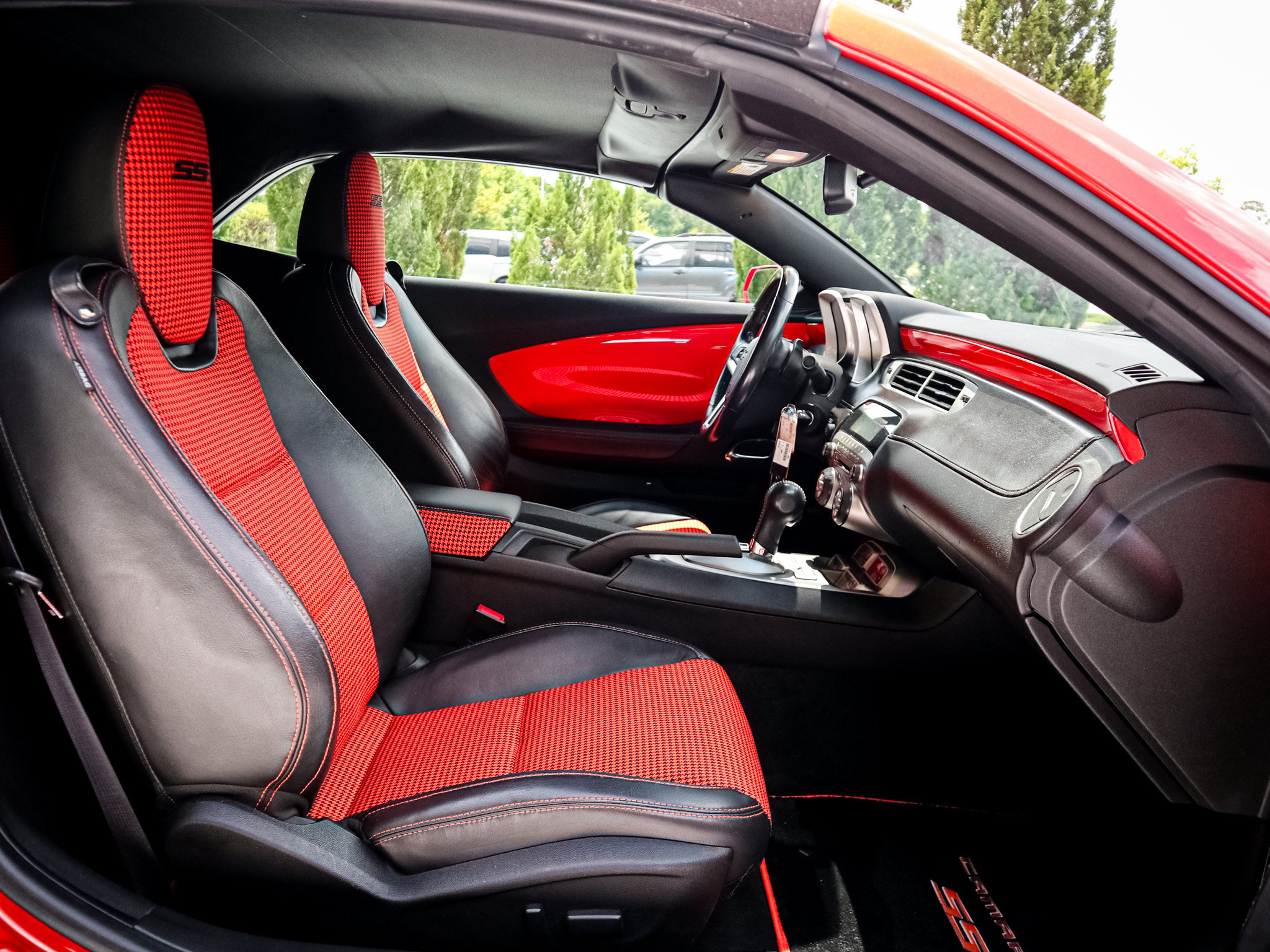 Used 2012 Chevrolet Camaro SS RWD image 30