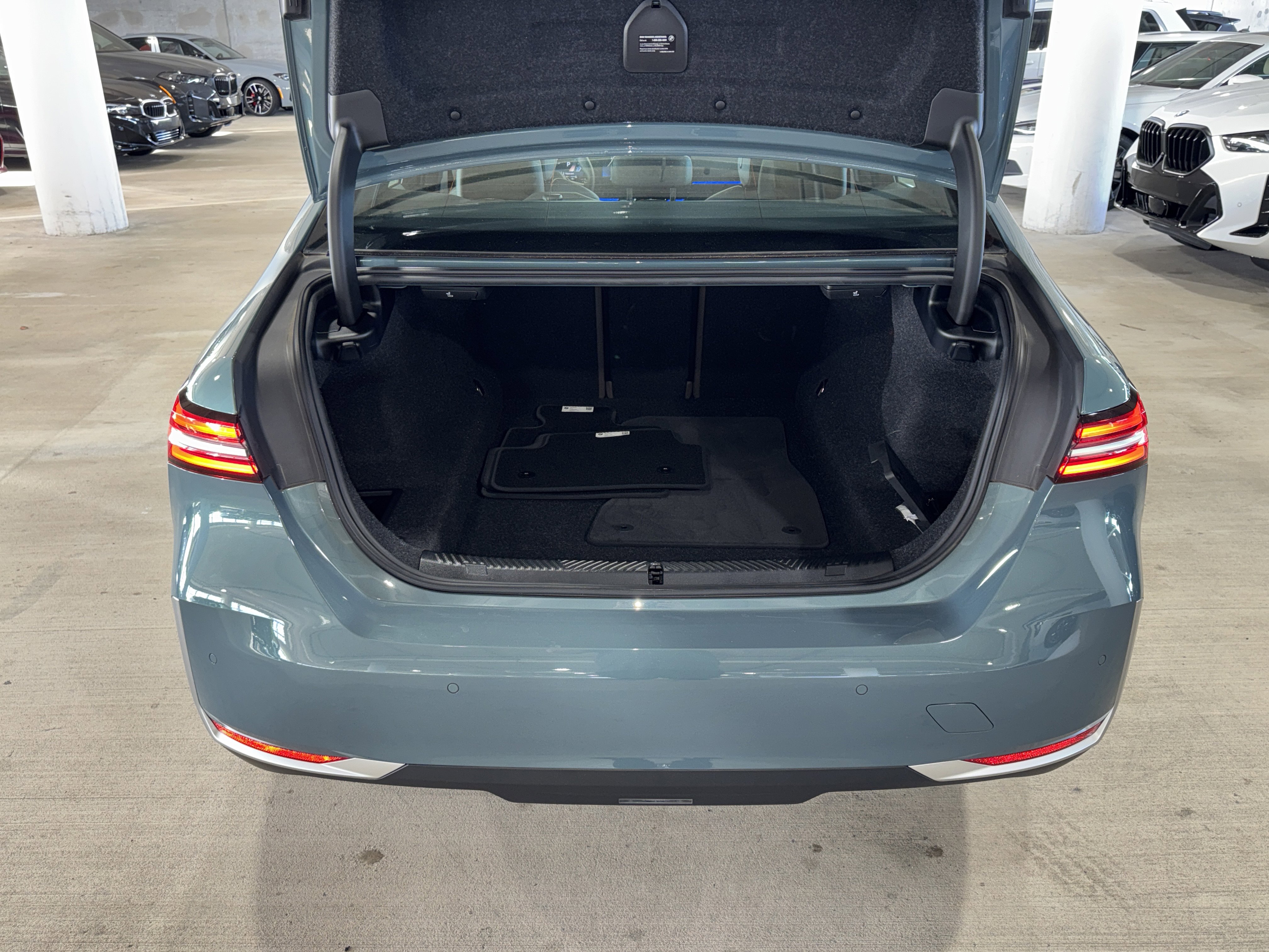 Certified 2025 BMW 530i image 13