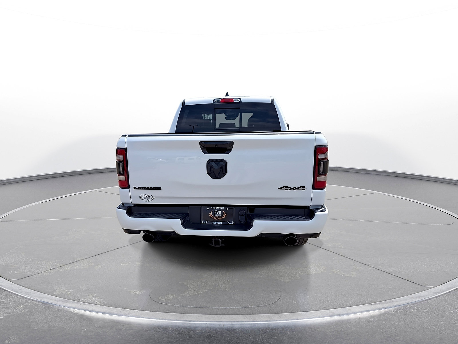 Used 2024 RAM 1500 Laramie AWD/4WD image 7