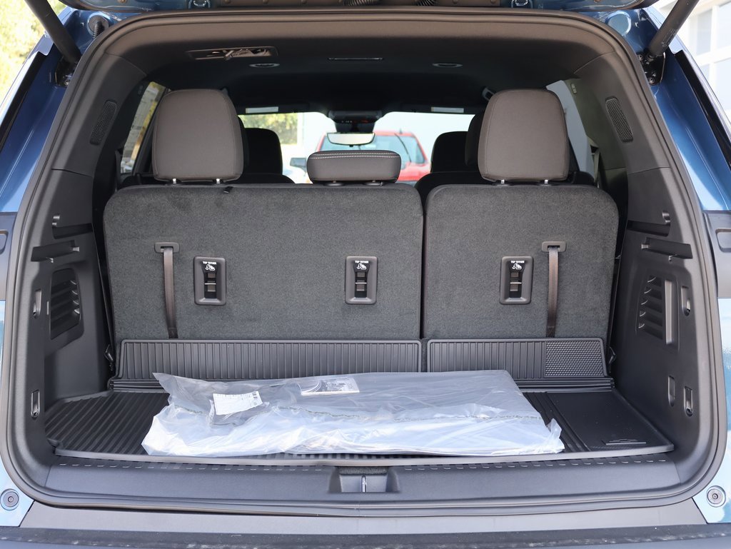 New 2026 Chevrolet Traverse LT w/ Driver Confidence Package image 28