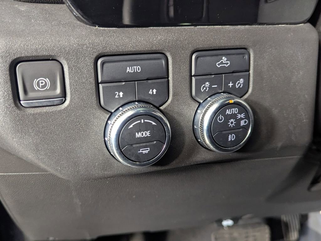 Used 2023 GMC Sierra 1500 Elevation image 13