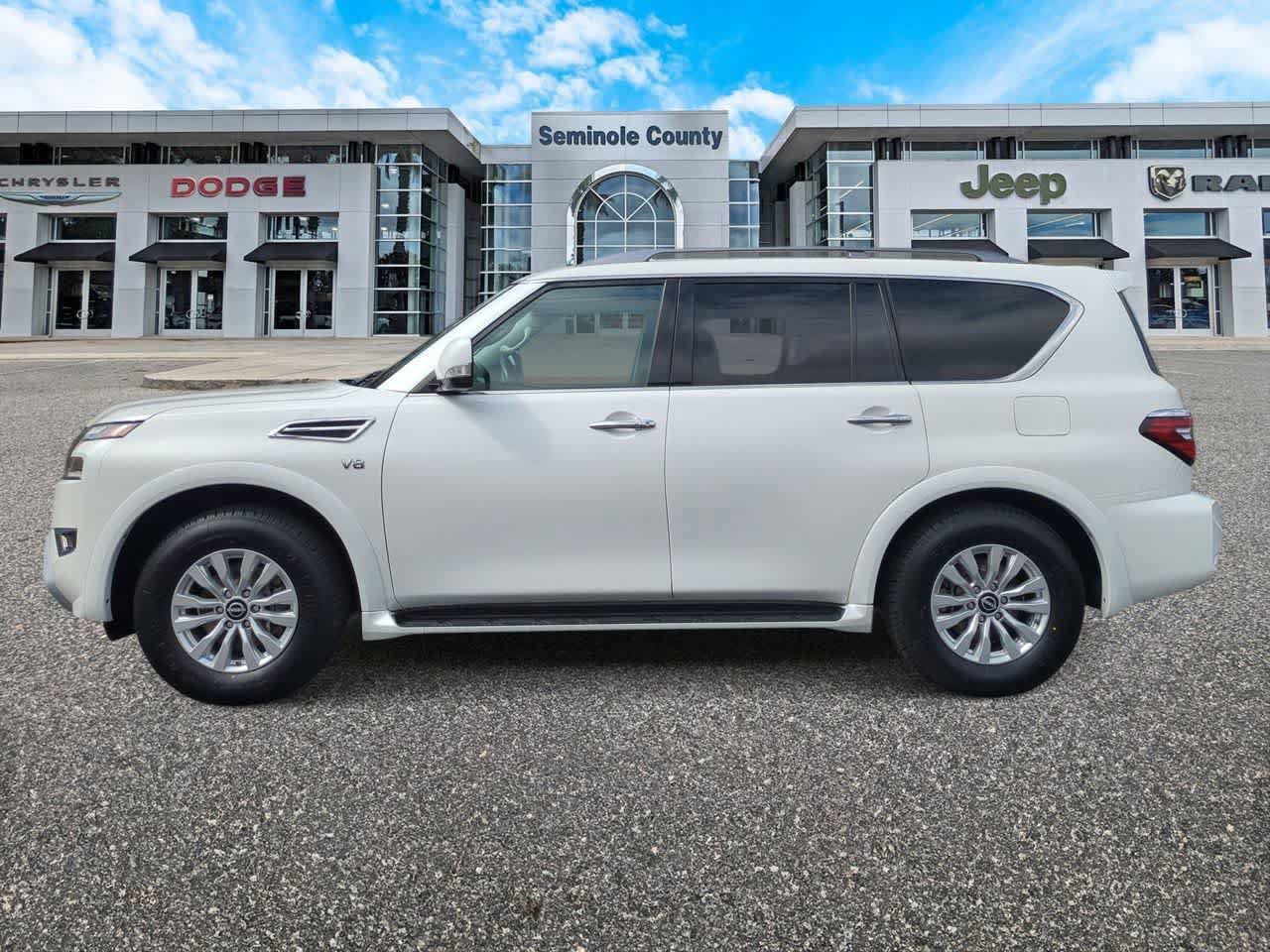 Used 2021 Nissan Armada SV image 5