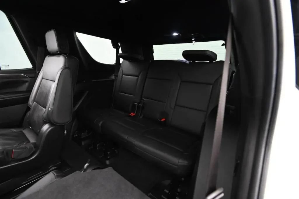 Used 2021 Chevrolet Tahoe Z71 w/ Z71 Signature Package AWD/4WD image 47
