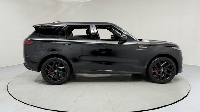 Used 2023 Land Rover Range Rover Sport SE Dynamic image 6