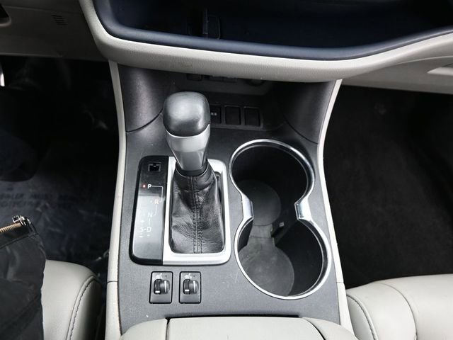 Used 2019 Toyota Highlander XLE image 15