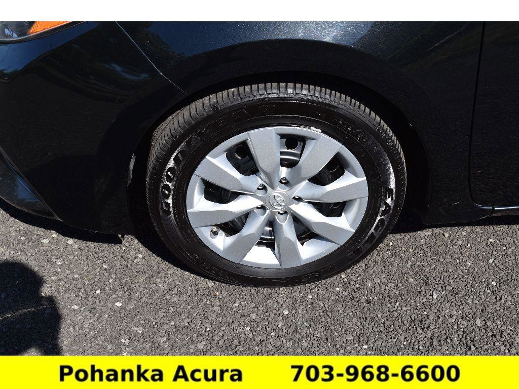 Used 2016 Toyota Corolla LE FWD image 34