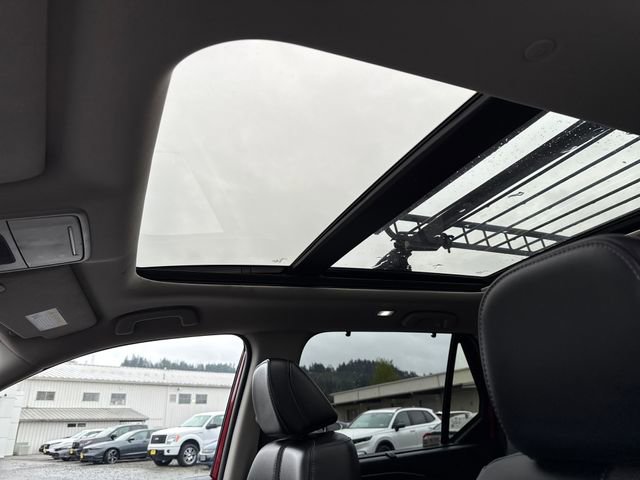 Used 2025 Honda Pilot Touring image 28