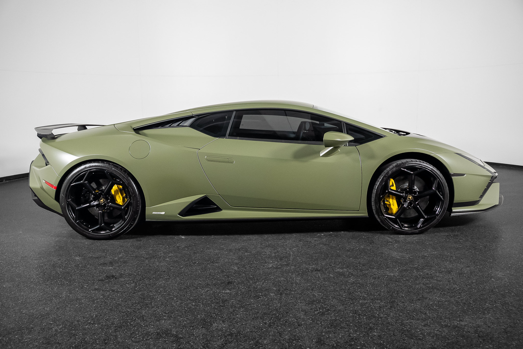 Used 2023 Lamborghini Huracan Tecnica RWD image 29