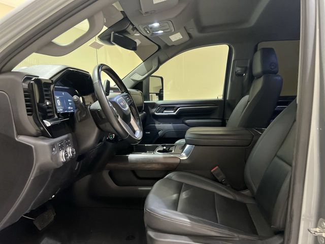 Used 2024 GMC Sierra 3500 SLT w/ SLT Convenience Package AWD/4WD image 18