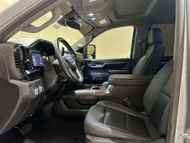 Used 2024 GMC Sierra 3500 SLT w/ SLT Convenience Package AWD/4WD image 18