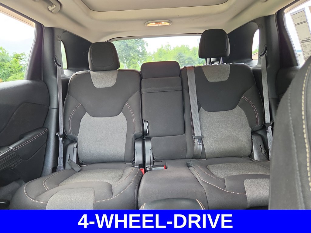 Used 2014 Jeep Cherokee Latitude w/ Comfort/Convenience Group AWD/4WD image 13