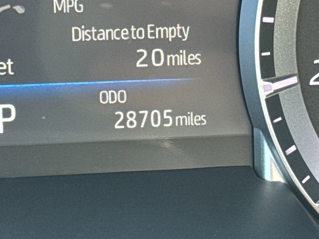 Used 2022 Toyota Highlander XLE image 18