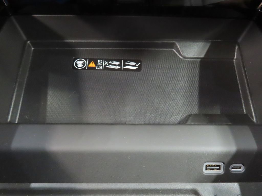 Used 2025 Chevrolet Tahoe High Country AWD/4WD image 70