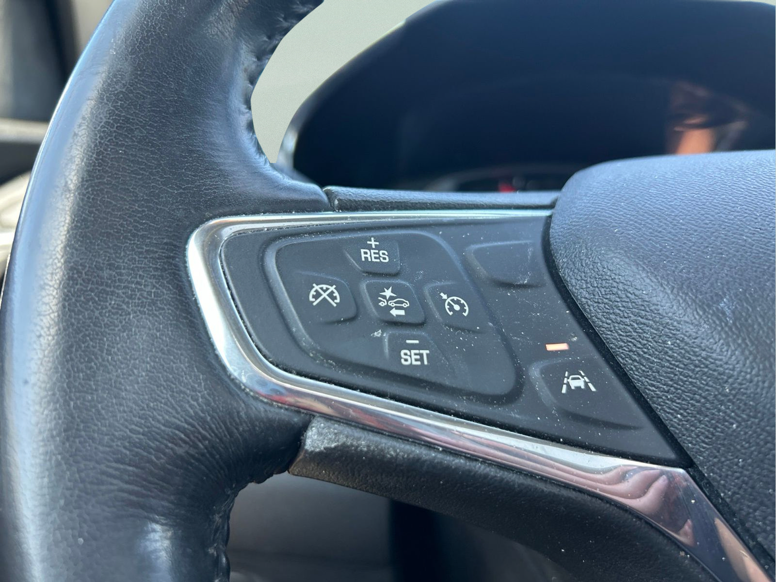 Used 2020 Chevrolet Equinox LT AWD/4WD image 14