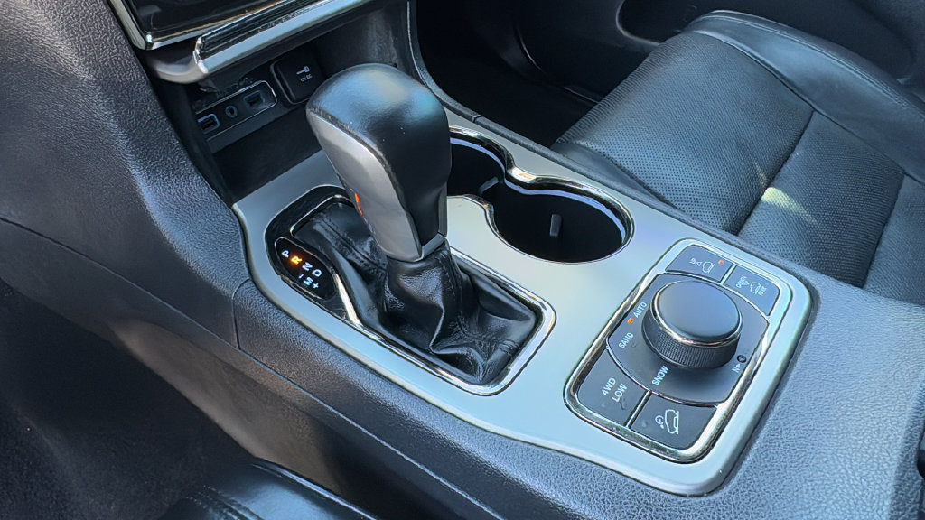 Used 2021 Jeep Grand Cherokee High Altitude AWD/4WD image 31