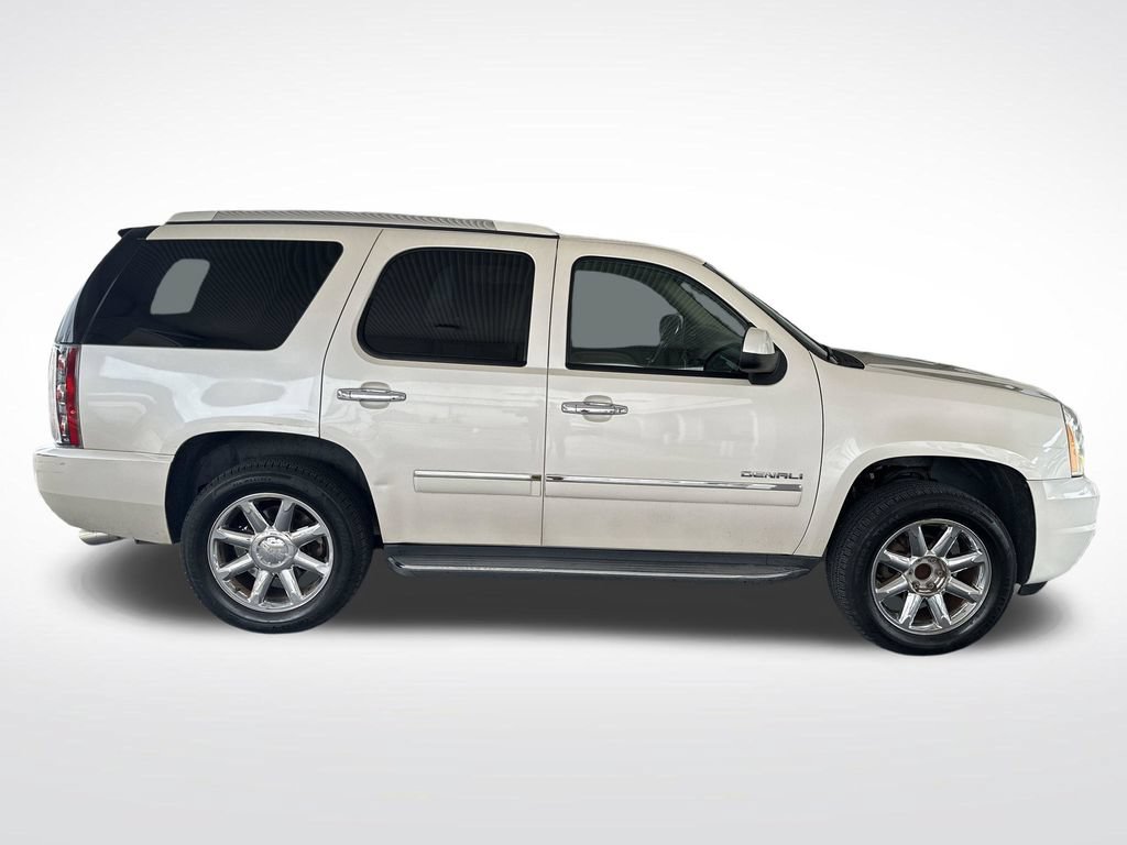 Used 2014 GMC Yukon Denali RWD image 8